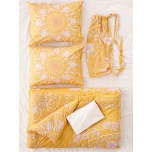 UO iris sketched floral comforter